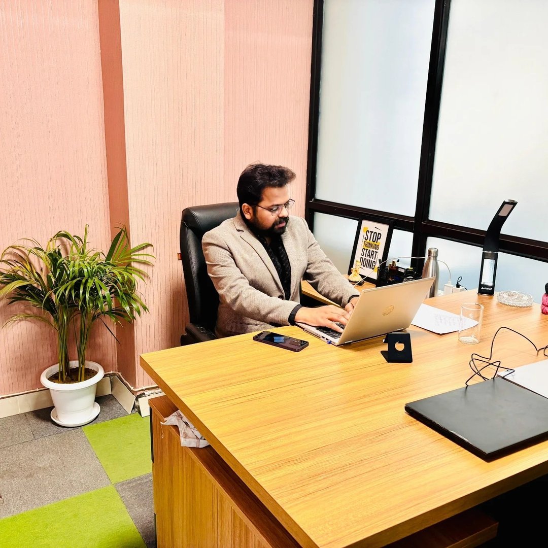 Prashant Kaushik — E-Commerce Trainer at Alram Academy